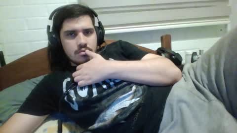 Snapshot of hungweeb chatting on 03.13.26 Rod online show from 03.13.26