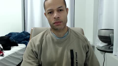 Snapshot of hungxpert chatting on 03.11.25 hungxpert online show from 03.11.25