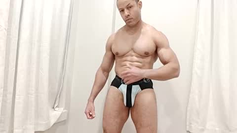 Snapshot of hungxpert chatting on 11.16.25 hungxpert online show from 11.16.25