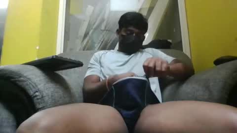 Snapshot of hunk_dominant chatting on 12.22.24 hunk_dominant online show from 12.22.24