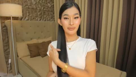 hunkhomerontop online show from 12.03.25