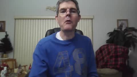 hunkmasclefad458 online show from 12.18.25