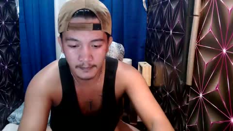 hunkylloyd online show from 12.17.24