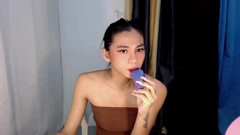 Snapshot of hunkyzeus chatting on 12.24.24 hunkyzeus online show from 12.24.24