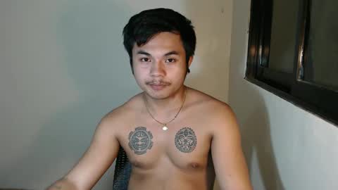 Snapshot of hunkyzeus chatting on 01.04.25 hunkyzeus online show from 01.04.25