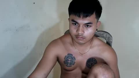 hunkyzeus online show from 12.22.25
