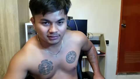 hunkyzeus online show from 04.24.26