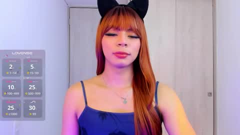 Snapshot of hurremcan_ chatting on 02.06.26 Hurrem online show from 02.06.26