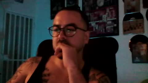 Snapshot of hurtadodirector chatting on 06.12.26 hurtadodirector online show from 06.12.26