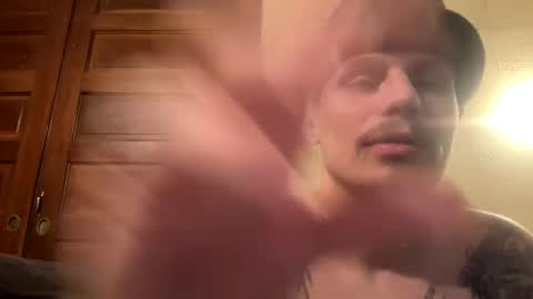 husbandandwife2011 online show from 02.22.25