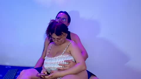 Snapshot of husbands_horny chatting on 07.19.26 husbands_horny online show from 07.19.26