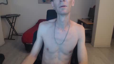 Snapshot of hybnotik chatting on 02.27.25 hybnotik online show from 02.27.25