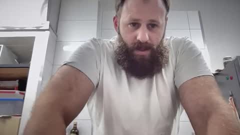 Snapshot of hybride8825 chatting on 12.05.25 hybride8825 online show from 12.05.25