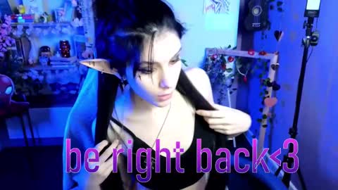 Hyeon Jin online show from 02.17.25