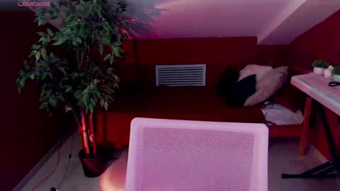 Julia online show from 10.08.25