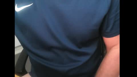 Snapshot of hypnoslutger chatting on 11.02.25 hypnoslut online show from 11.02.25