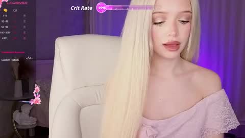 Snapshot of i__am_joss chatting on 11.29.25 Joselle online show from 11.29.25