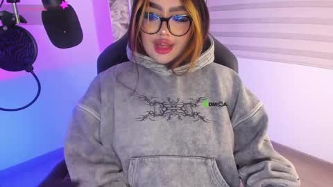 Ari online show from 04.27.26
