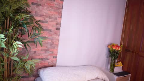 Lucy online show from 02.13.25