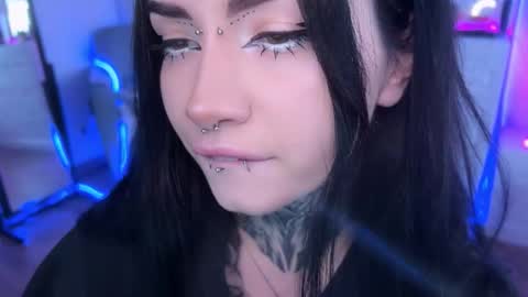 Snapshot of i_died_again chatting on 11.08.25 Asya online show from 11.08.25