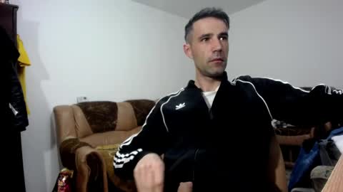 Snapshot of i_like_older_men chatting on 03.17.26 i_like_older_men online show from 03.17.26