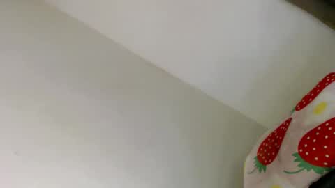 Snapshot of i_love_eula chatting on 12.06.24 cant get you out of my head online show from 12.06.24