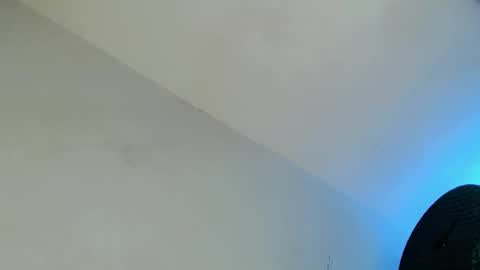 Snapshot of i_love_eula chatting on 02.28.25 cant get you out of my head online show from 02.28.25