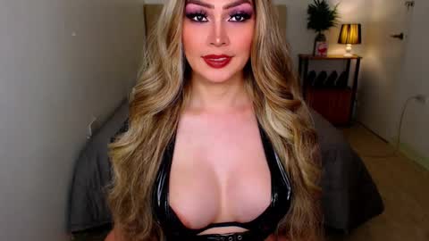 QUEEN SUSSIE BROWN online show from 01.17.26