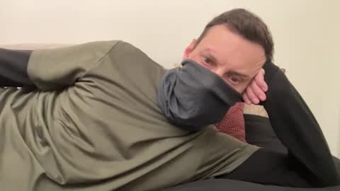 Snapshot of i_o_ro chatting on 12.02.25 i o ro online show from 12.02.25