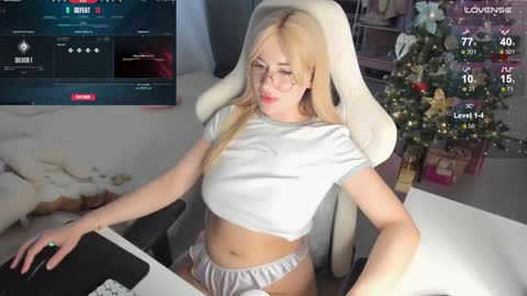 Snapshot of i_want_you_eva chatting on 12.04.24 HiI am  EvaPVT is open  online show from 12.04.24