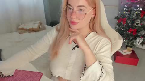 HiI am  EvaPVT is open  online show from 12.23.25