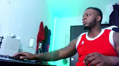 Mr H Independent model online show from 10.02.25