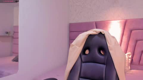 iam_lina online show from 04.15.26