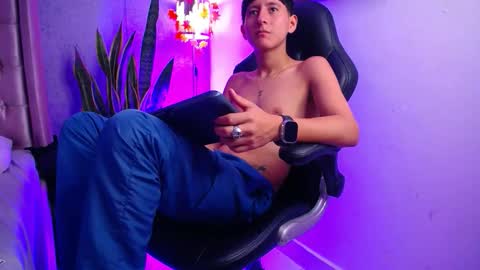 I A M   S M I T H S online show from 03.03.26