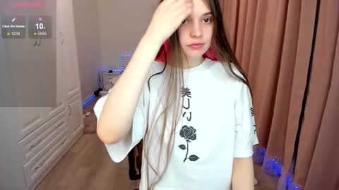 Snapshot of iamcassidy chatting on 11.03.25 Cassie STREAMS HERE EVERYDAY online show from 11.03.25