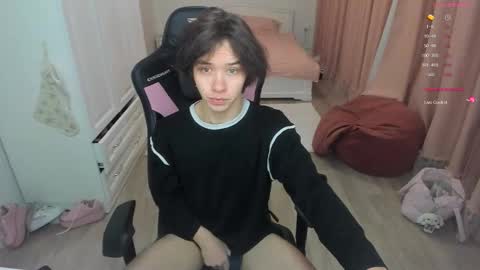 Cassie  STREAMS HERE EVERYDAY online show from 02.01.26