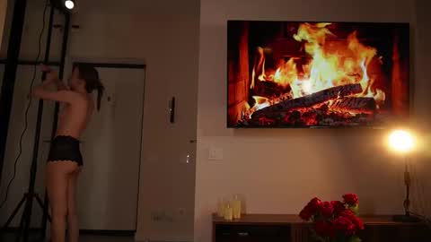 Snapshot of iamclaire_ chatting on 02.25.26 Claire online show from 02.25.26