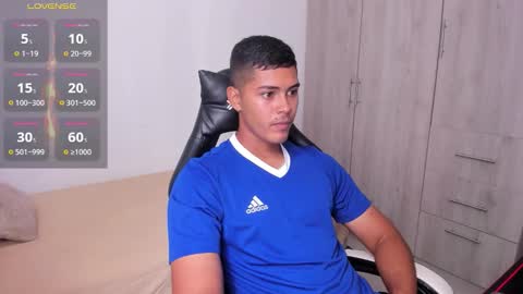 Dylan  independent model  online show from 11.06.25