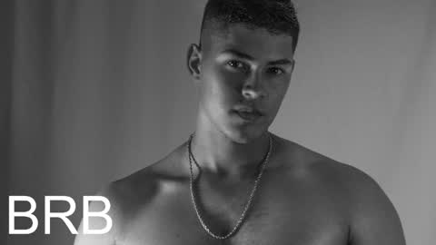 Dylan  independent model  online show from 06.01.26