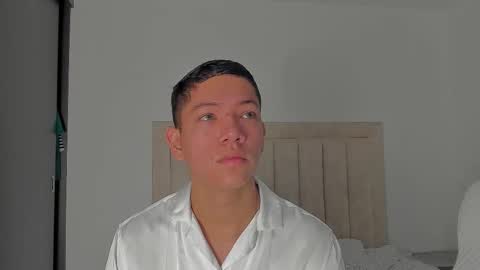 Juliiiiian online show from 02.17.26