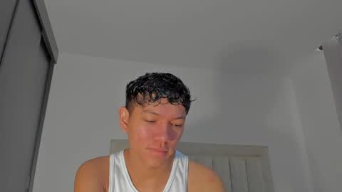 Snapshot of iamjulian_ chatting on 05.20.26 Juliiiiian online show from 05.20.26