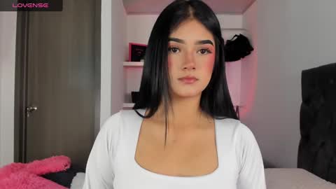 Snapshot of iamjulietaa chatting on 02.21.25 online show from 02.21.25