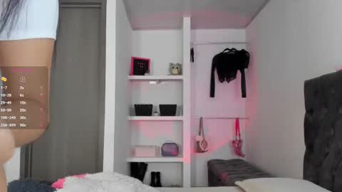 Snapshot of iamjulietaa chatting on 09.24.25 online show from 09.24.25