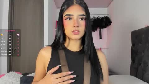 Snapshot of iamjulietaa chatting on 09.27.25 online show from 09.27.25