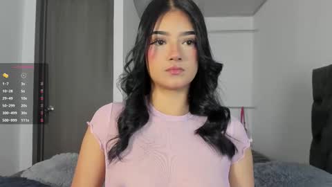 Snapshot of iamjulietaa chatting on 11.05.25 online show from 11.05.25