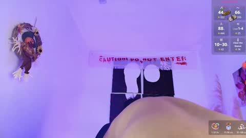 IM LOLA  online show from 10.23.25