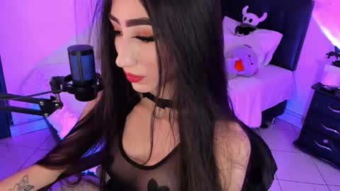 Snapshot of iammelody_ chatting on 10.25.25 Mel  online show from 10.25.25