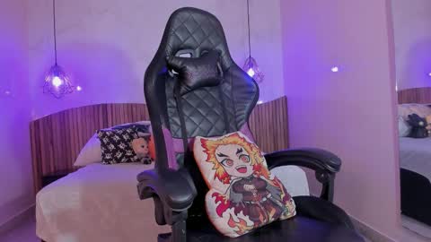 Snapshot of iamnayuta chatting on 11.19.25 Nayuta online show from 11.19.25