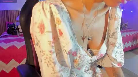 Snapshot of iamnayuta chatting on 12.05.25 Nayuta online show from 12.05.25