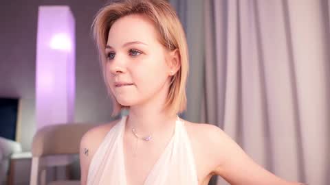 Snapshot of iamninamint chatting on 01.26.25 Nina online show from 01.26.25